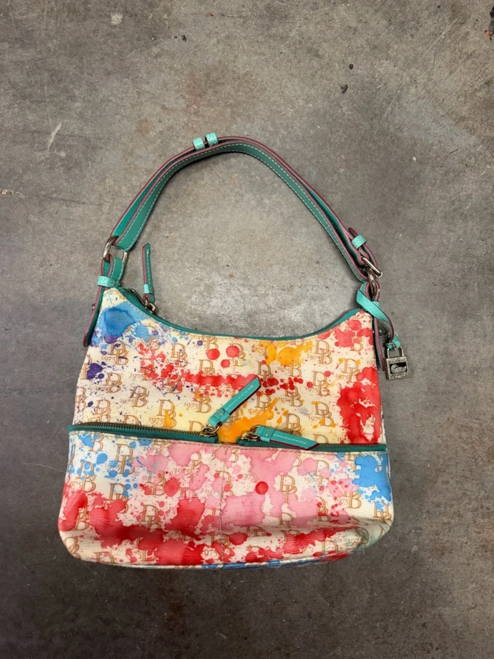 Color-Splash Shoulder Bag with Turquoise Trim